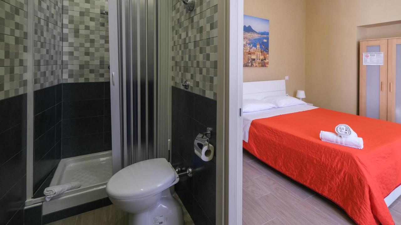 Royal Dante Bed & Breakfast Naples Exterior photo