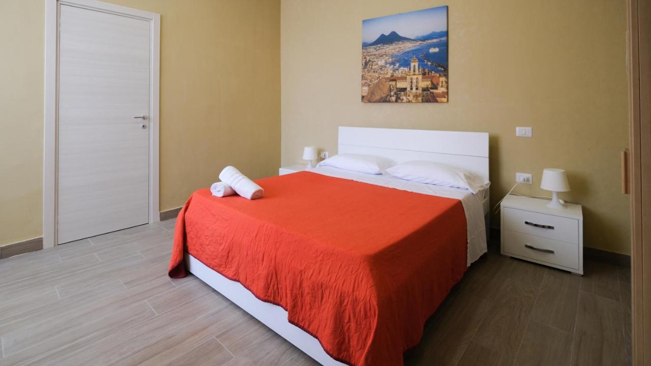 Royal Dante Bed & Breakfast Naples Exterior photo
