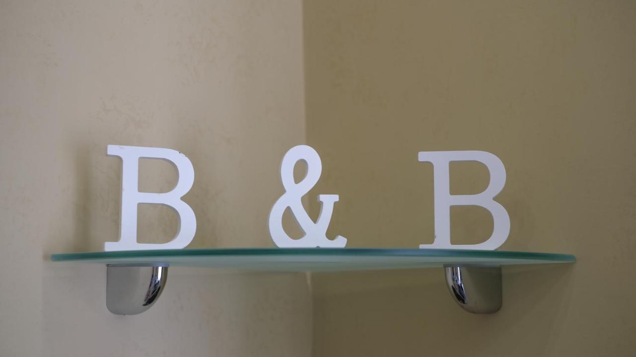 Royal Dante Bed & Breakfast Naples Exterior photo